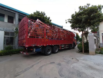 Tá tús á chur amárach le hobair athchóirithe atá beartaithe ar 22 scoil a thóg Western Building Systems